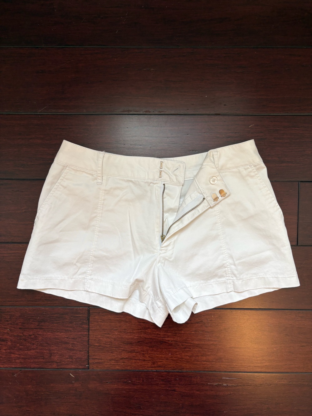 Abercrombie & Fitch White Tailored Shorts